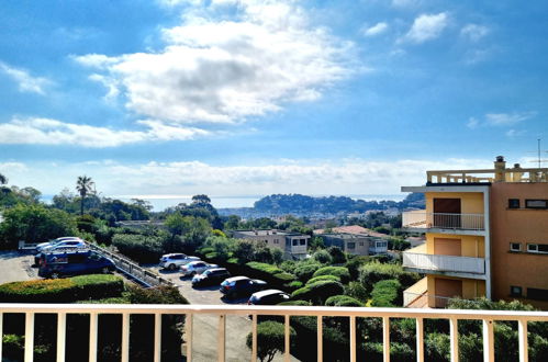 Photo 16 - 1 bedroom Apartment in Cavalaire-sur-Mer with terrace and sea view