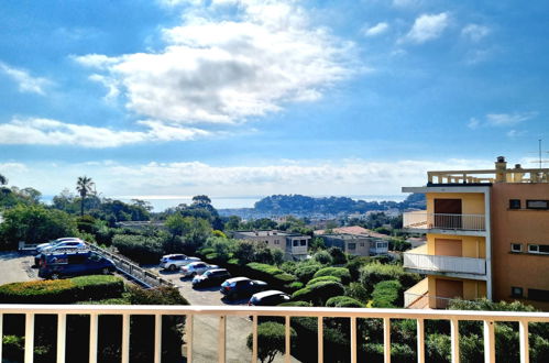 Foto 16 - Apartamento de 1 habitación en Cavalaire-sur-Mer con terraza y vistas al mar