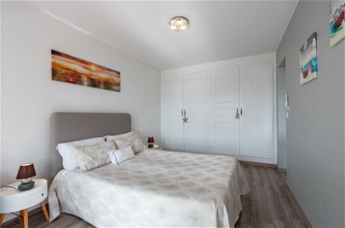 Foto 13 - Appartamento con 1 camera da letto a Cavalaire-sur-Mer con terrazza e vista mare