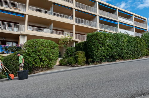 Foto 18 - Apartment mit 1 Schlafzimmer in Cavalaire-sur-Mer mit terrasse und blick aufs meer