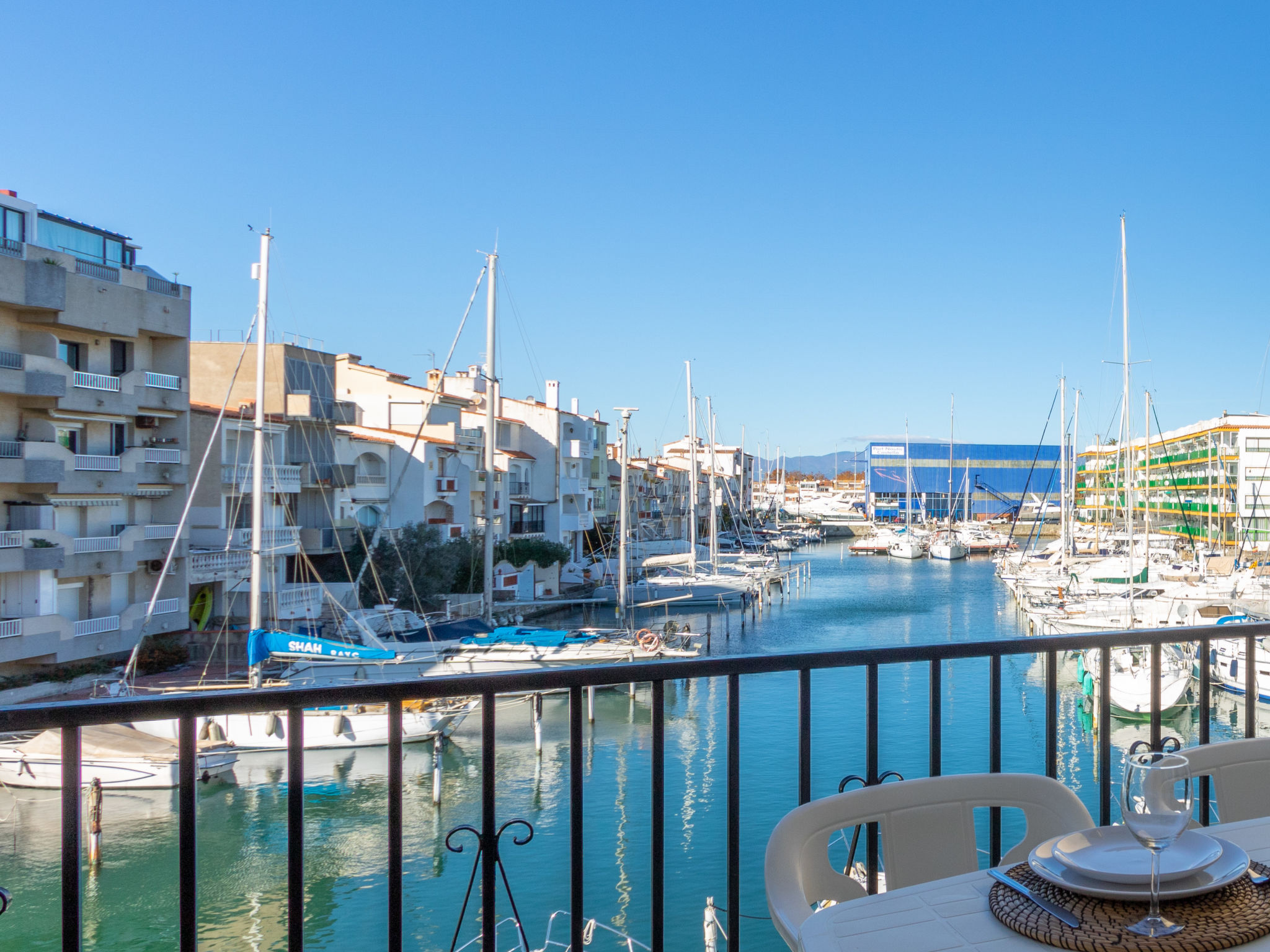 Photo 13 - 1 bedroom Apartment in Castelló d'Empúries with terrace and sea view