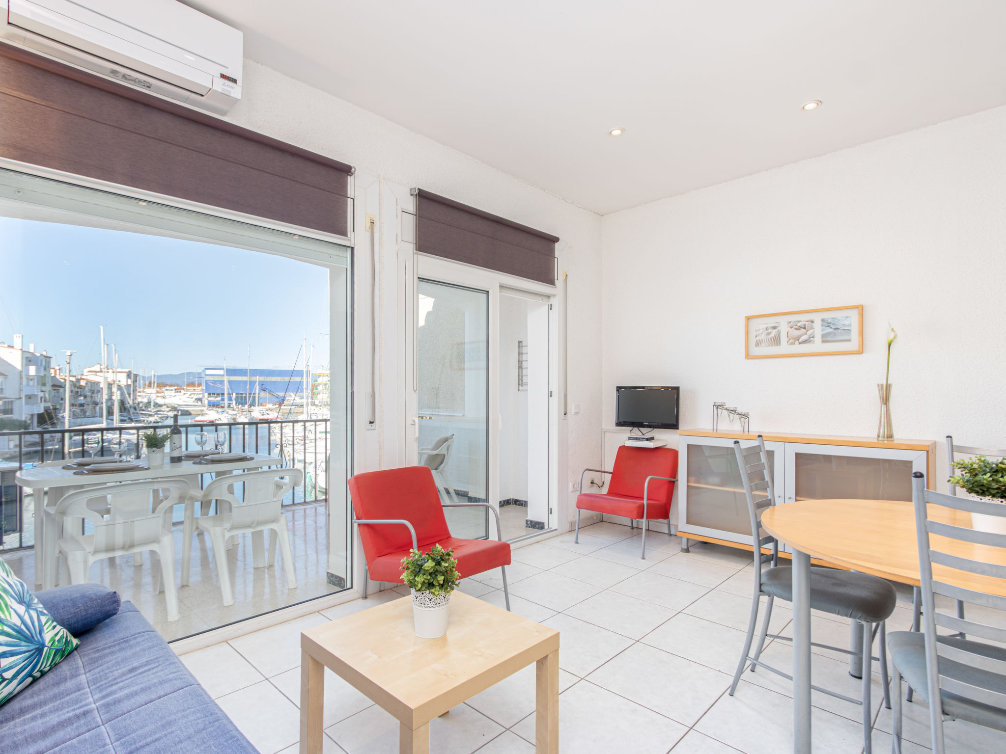Foto 6 - Apartamento de 1 quarto em Castelló d'Empúries com terraço e vistas do mar