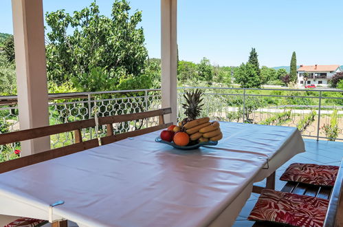 Foto 17 - Casa con 2 camere da letto a Pićan con piscina privata e giardino