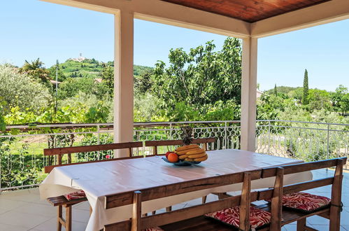 Photo 5 - Maison de 2 chambres à Pićan avec piscine privée et jardin