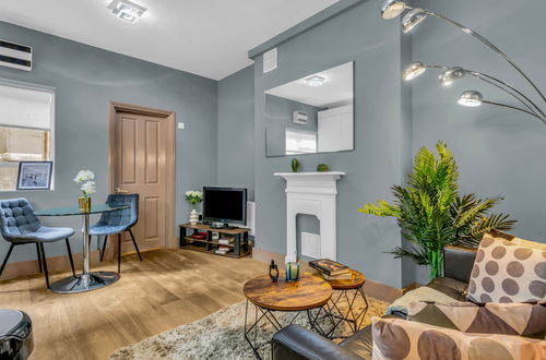 Foto 6 - Apartamento de 2 quartos em Londres