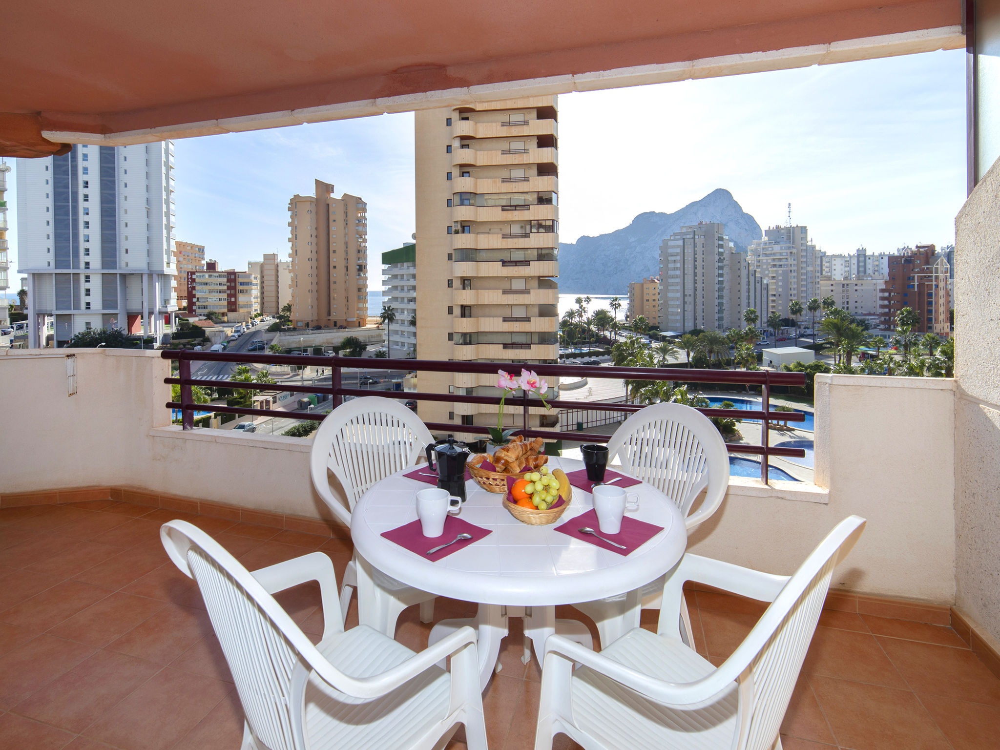 Photo 15 - 1 bedroom Apartment in Calp with swimming pool and terrace