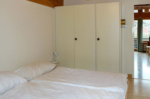 Foto 10 - Apartment mit 1 Schlafzimmer in Spiez