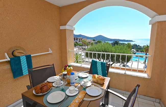 Apartamento de 1 quarto em Saint-Raphaël com piscina e jardim - Foto 16