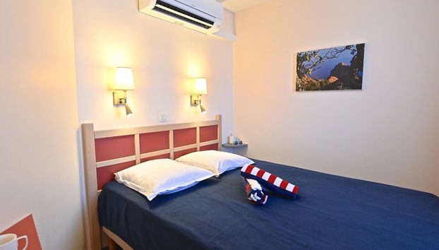 Apartment mit 1 Schlafzimmer in Saint-Raphaël mit schwimmbad und garten - Foto 4