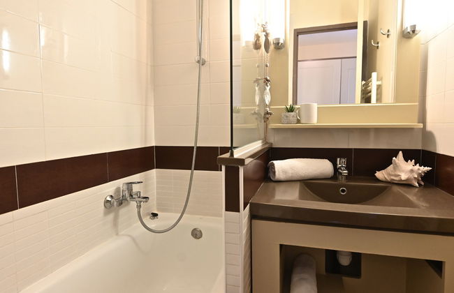 Apartamento de 1 quarto em Saint-Raphaël com piscina e jardim - Foto 19