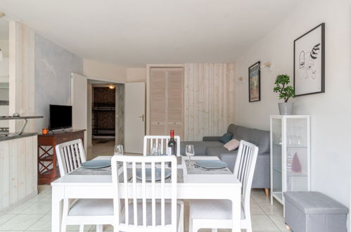 Photo 11 - 2 bedroom Apartment in Arcachon with terrace and sea view