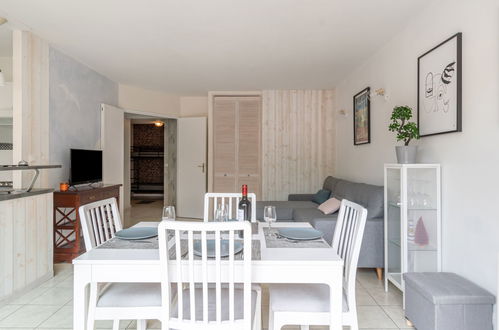 Photo 11 - 2 bedroom Apartment in Arcachon with terrace and sea view