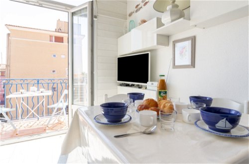 Foto 6 - Apartamento de 1 habitación en Grimaud con vistas al mar