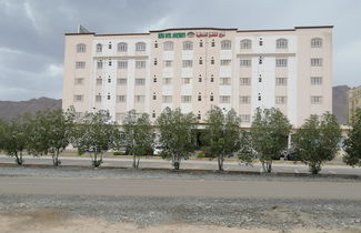 Photo 3 - Nizwa Hotel Apartments