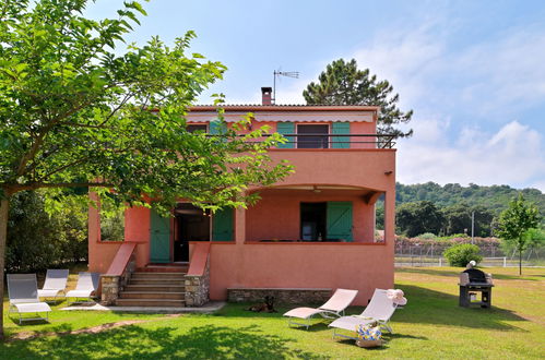 Photo 2 - Maison de 4 chambres à Poggio-Mezzana avec jardin et terrasse