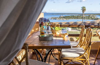 Foto 2 - Apartamento de 2 quartos em Golfo Aranci com piscina e vistas do mar