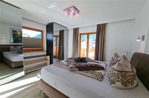 Foto 5 - Apartment mit 5 Schlafzimmern in Finkenberg mit blick auf die berge