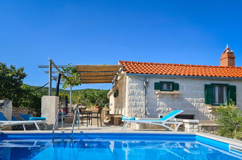 Foto 1 - Haus mit 1 Schlafzimmer in Pučišća mit privater pool und terrasse