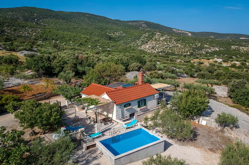 Foto 31 - Casa con 1 camera da letto a Pučišća con piscina privata e terrazza