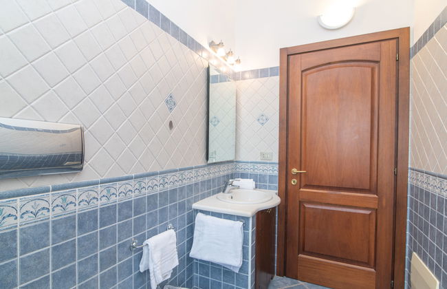 Casa de 4 quartos em Muravera com piscina privada e jardim - Foto 25