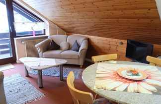 Foto 3 - Apartamento de 2 quartos em Hinterzarten com sauna e vista para a montanha