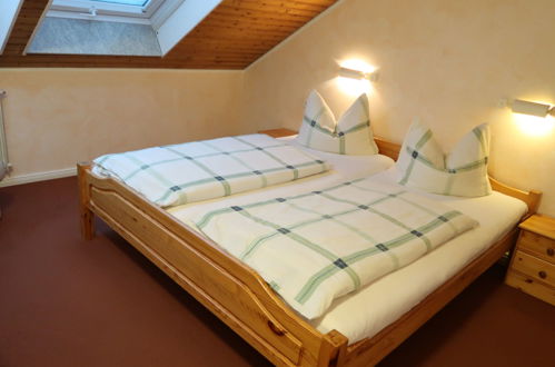 Foto 6 - Appartamento con 2 camere da letto a Hinterzarten con sauna e vista sulle montagne