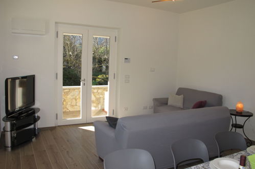 Foto 7 - Casa con 4 camere da letto a Camaiore con terrazza e vista mare