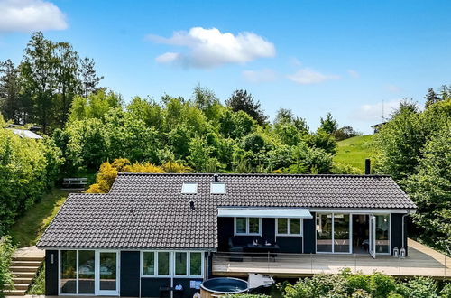 Foto 1 - Haus mit 4 Schlafzimmern in Ebeltoft mit terrasse und whirlpool