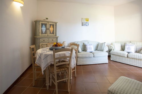 Foto 6 - Apartment mit 2 Schlafzimmern in Trinità d'Agultu e Vignola mit terrasse und blick aufs meer