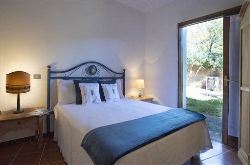 Foto 13 - Apartment mit 2 Schlafzimmern in Trinità d'Agultu e Vignola mit terrasse und blick aufs meer