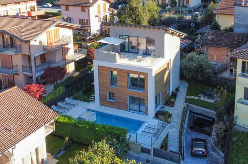 Foto 47 - Casa de 4 habitaciones en Colico con piscina privada y jardín