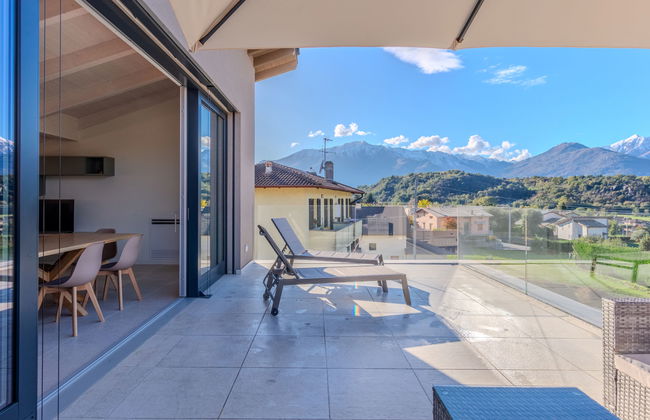 6 bedroom House in Colico with private pool and garden - Photo 36