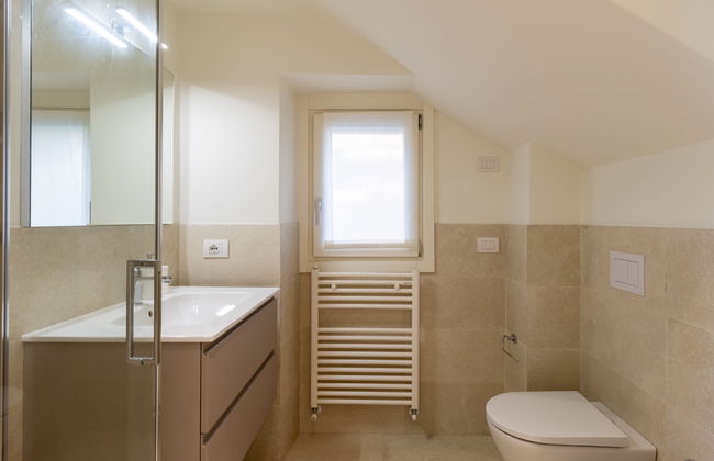 6 bedroom House in Colico with private pool and garden - Photo 14