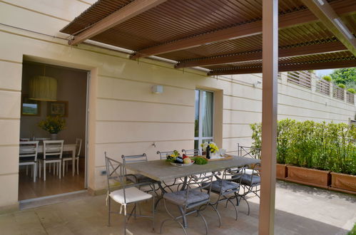 Foto 4 - Apartamento de 1 habitación en San Casciano dei Bagni con piscina y jardín