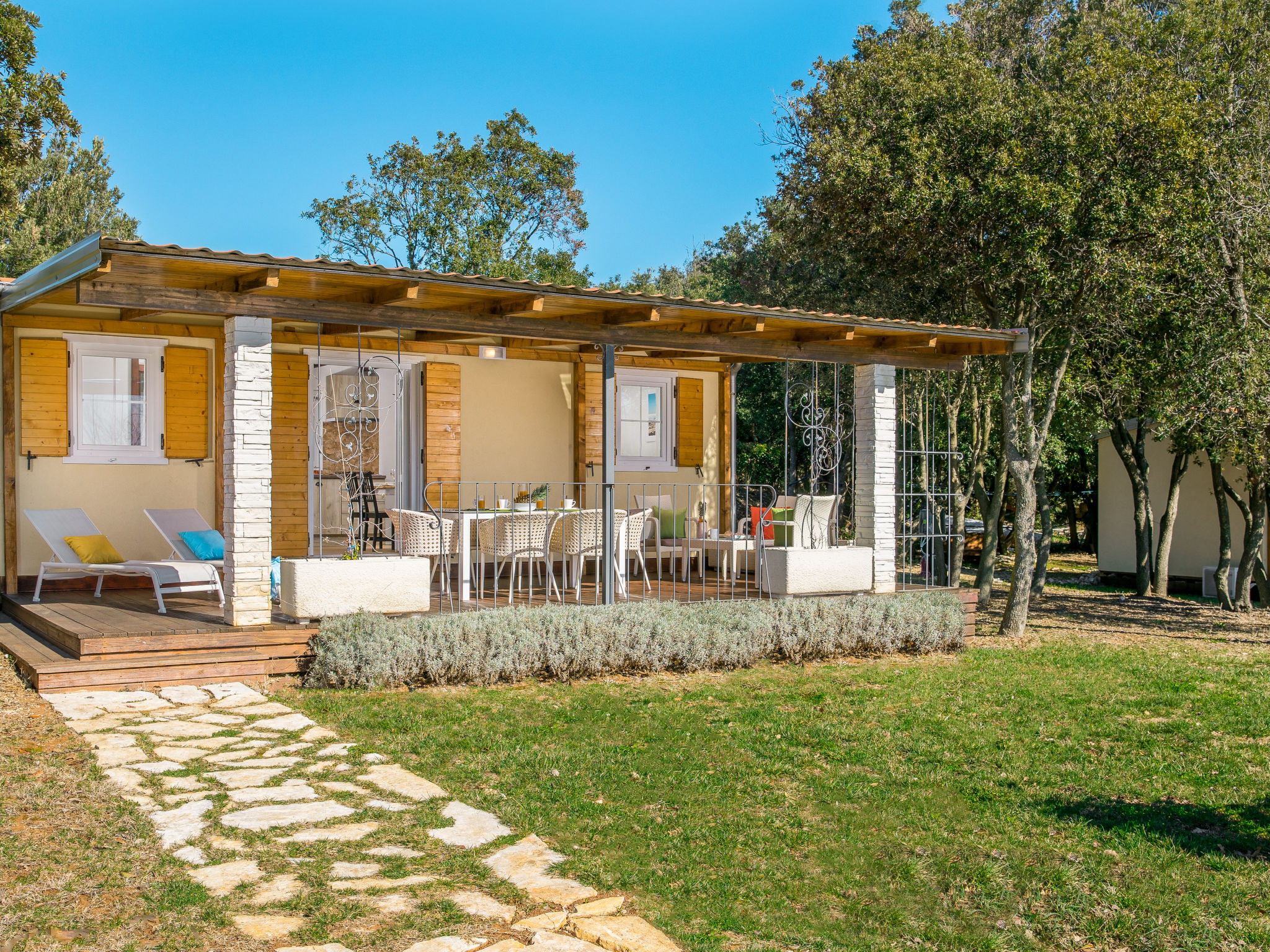 Photo 1 - Maison de 2 chambres à Bale avec piscine et jardin