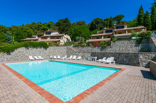 Foto 42 - Apartment mit 1 Schlafzimmer in Riparbella mit schwimmbad und garten