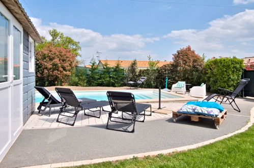 Foto 3 - Casa con 3 camere da letto a Moutiers-les-Mauxfaits con piscina privata e terrazza