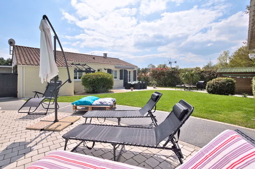 Photo 2 - Maison de 3 chambres à Moutiers-les-Mauxfaits avec piscine privée et terrasse