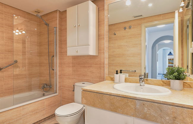 Appartamento con 4 camere da letto a Marbella con piscina e giardino - Foto 12