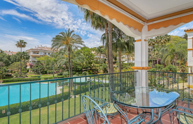 Appartamento con 4 camere da letto a Marbella con piscina e giardino - Foto 2