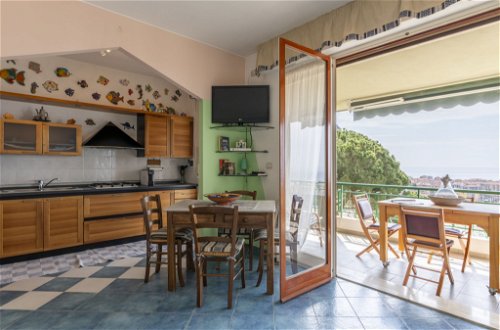 Foto 4 - Apartamento de 1 quarto em Ventimiglia com vistas do mar