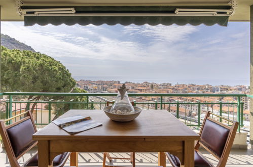 Foto 1 - Apartment mit 1 Schlafzimmer in Ventimiglia mit blick aufs meer