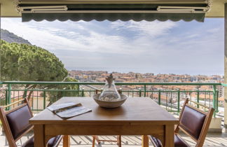 Foto 1 - Appartamento con 1 camera da letto a Ventimiglia con vista mare