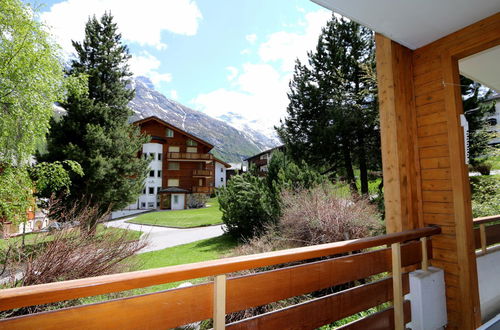 Foto 21 - Appartamento con 4 camere da letto a Saas-Fee