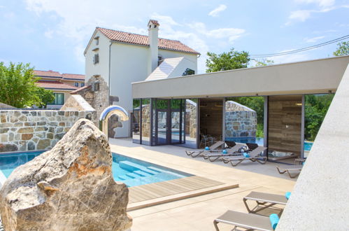 Photo 23 - Maison de 4 chambres à Krk avec piscine privée et vues à la mer