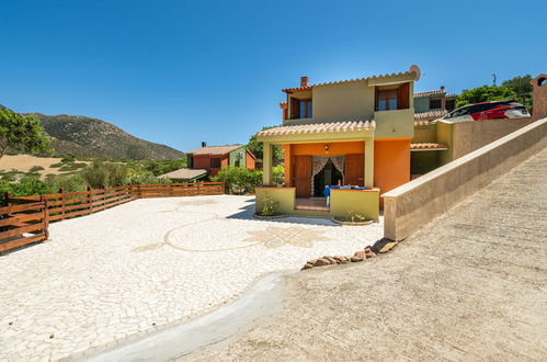 Foto 5 - Casa de 3 habitaciones en Villasimius con jardín y vistas al mar