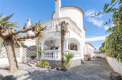 Foto 24 - Casa de 3 quartos em Castelló d'Empúries com terraço e vistas do mar