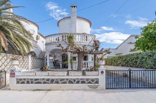 Foto 25 - Casa de 3 quartos em Castelló d'Empúries com jardim e terraço