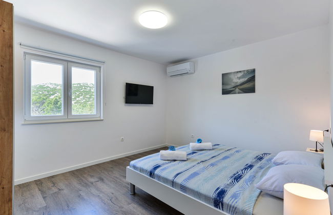 Casa de 5 quartos em Tribunj com piscina privada e jardim - Foto 20