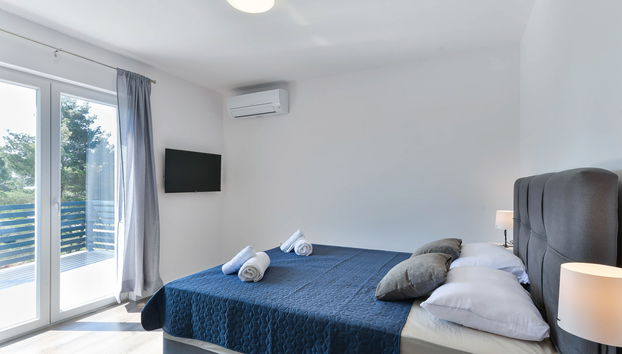 Casa de 5 quartos em Tribunj com piscina privada e jardim - Foto 5